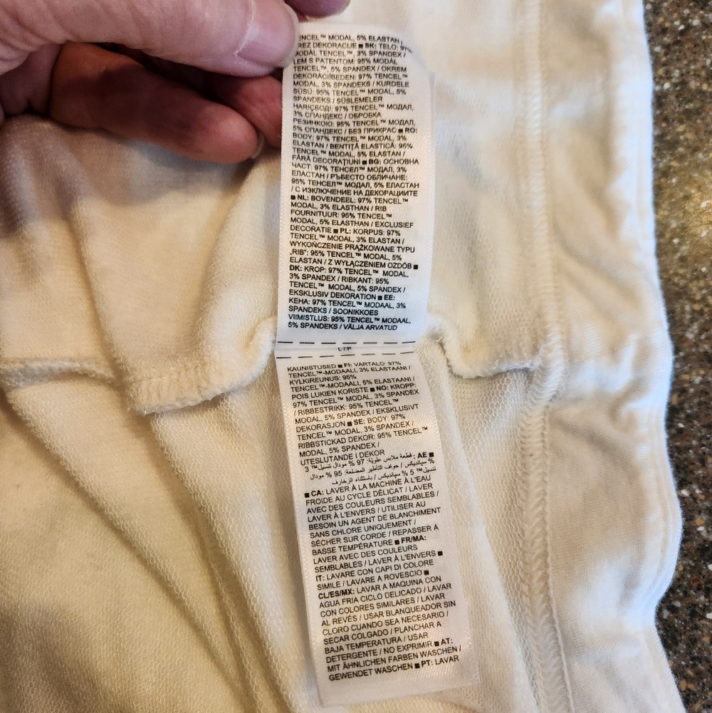 Athleta Pranayama Restore Rib Wrap Color: Bone Rib Size LP Nirvana Soft Fabric - Picture 14 of 16